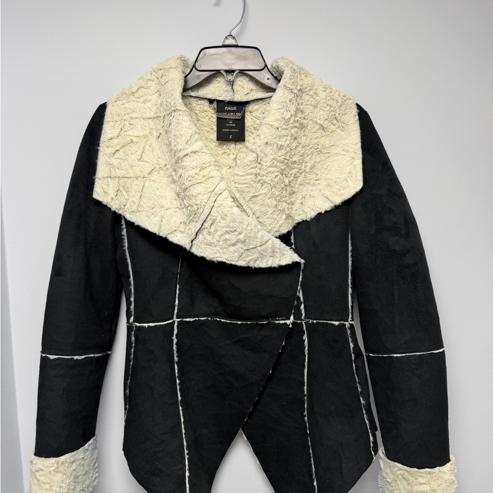 Elegant Black and Cream Teddy Jacket